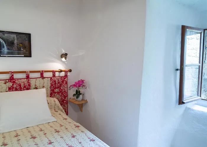 L'oustal De Julie 3 Personnes Holiday home *